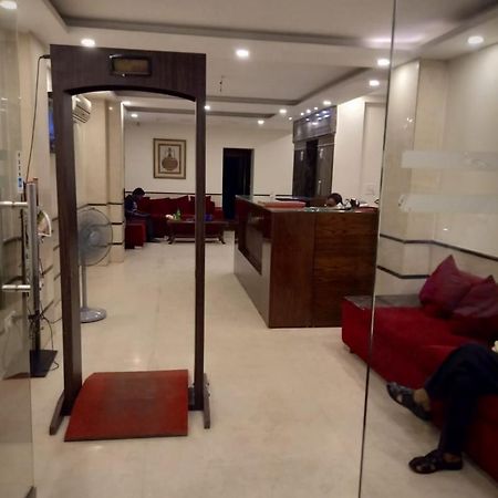 Hotel Avtar @New Delhi Railway Station Buitenkant foto