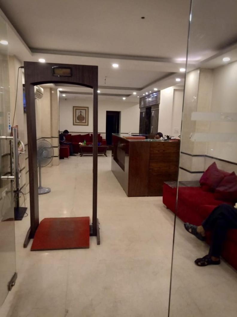 Hotel Avtar @New Delhi Railway Station Buitenkant foto