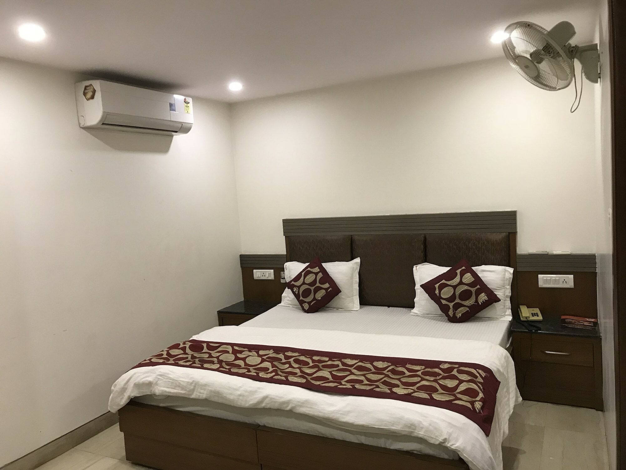 Hotel Avtar @New Delhi Railway Station Buitenkant foto